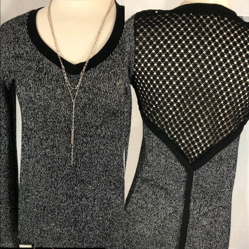 SALE‼️🎁 🎄🎉⬇️ Scrapbook  Black net back blouse